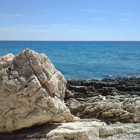 Bed & Breakfast Karmabnb *